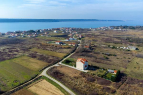 Family friendly apartments with a swimming pool Ljubac, Zadar - 21937